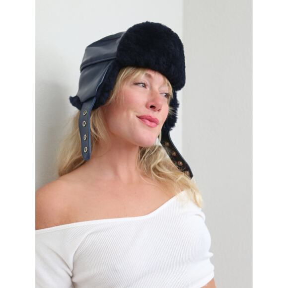 1990's Vintage Trapper Vinyl & Faux Fur Navy Hat ~ Unisex Trooper Cap ~ Aviator - Picture 5 of 7